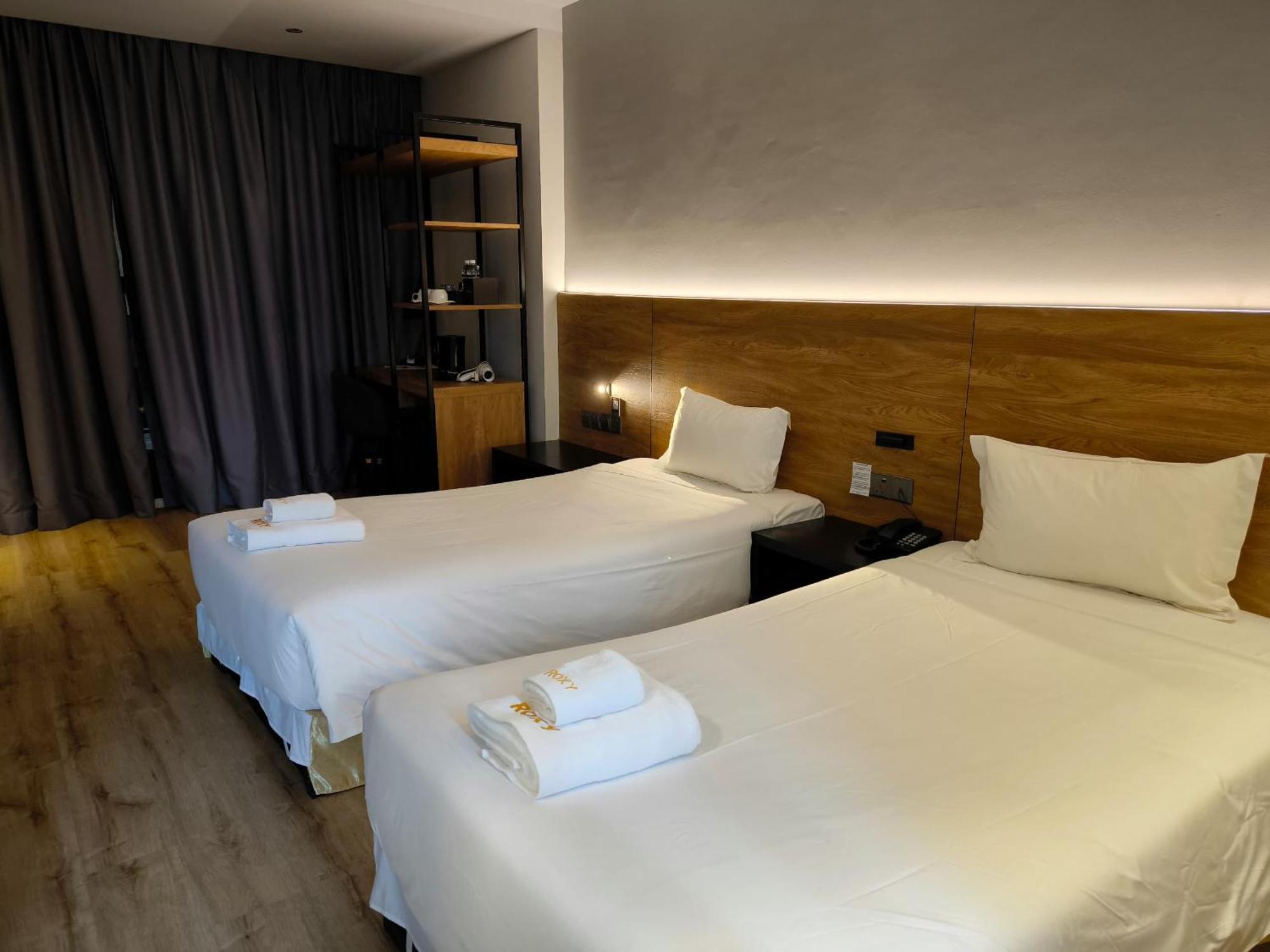 Roxy Padungan Hotel 3*
